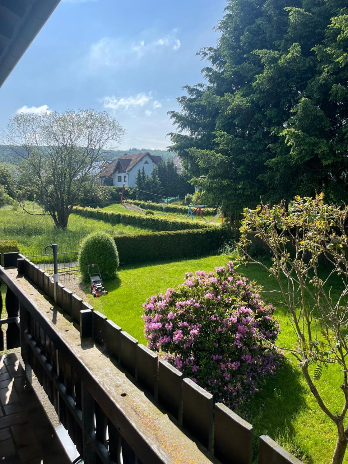 Fewo Hoheeifel, 1 Haus Mit 2 Apartments 5 Schlafzimmer In Kelberg Naehe Nuerburgring 外观 照片