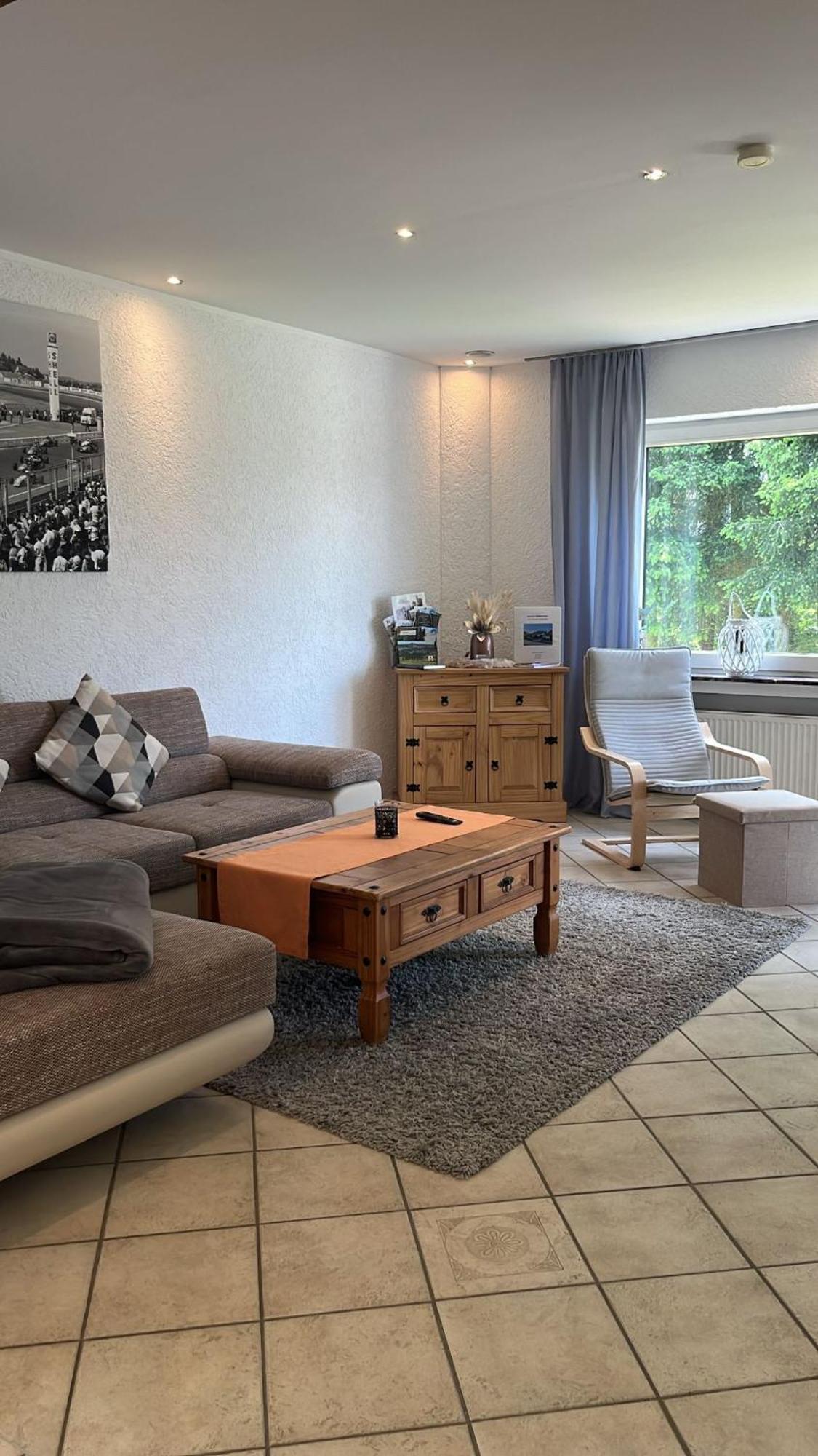 Fewo Hoheeifel, 1 Haus Mit 2 Apartments 5 Schlafzimmer In Kelberg Naehe Nuerburgring 外观 照片