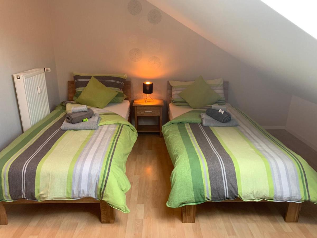 Fewo Hoheeifel, 1 Haus Mit 2 Apartments 5 Schlafzimmer In Kelberg Naehe Nuerburgring 外观 照片